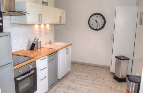 Luynes Cabaña | Casa tranquila con piscina compartida cerca de los castillos del Loira y Tours