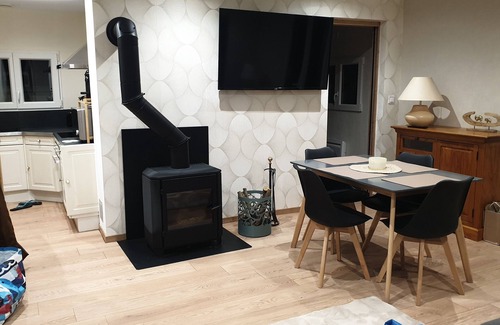 Poncey-les-Athee Chalet De Esquí | Quiet country cottage near the Voie Bleue