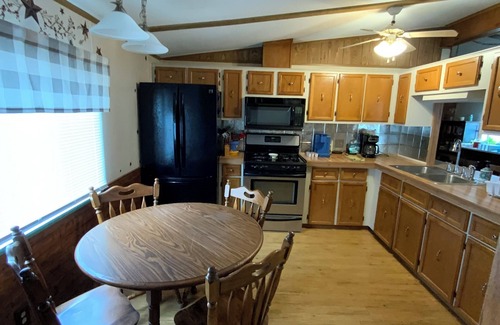 Larsen Casa | Quiet country location ~ Manufactured home 1,800 SF