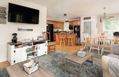 Big Creek Casa | Quiet Cove on the Quiet Side of the Lake
