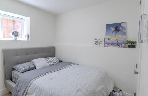 Killarney Casa | Quiet, cozy 2BR1BA private entry near Skytrain