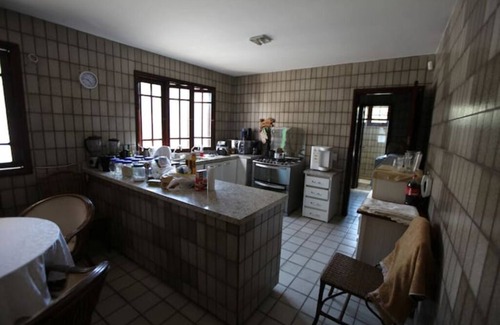 Piratininga Casa | Quiet, cozy, airy house, a stone's throw from the beach.