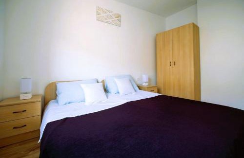 Kastel Sucurac Apartamento | Quiet cozy apartment with pool