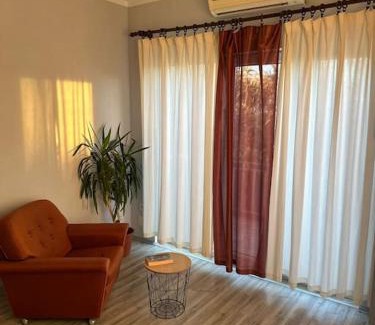 Kastel Sucurac Apartamento | Quiet cozy apartment with pool