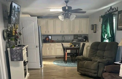 Moncks Corner Apartamento | Quiet, cozy guest house!