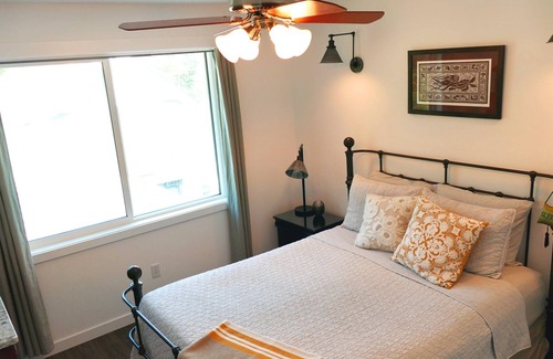 Lummi Island Cabina | Quiet, Cozy, Water View, Loft Apartment Style Getaway, Located on 3 Acres