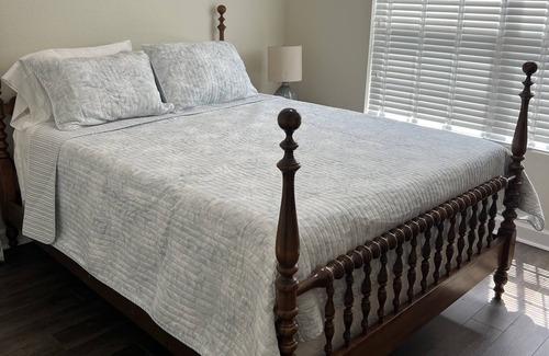 Thomasville Casa | Quiet, Cozy well furnished upscale townhome located in beautiful Thomasville Ga