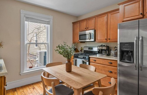 Parkside Apartamento | Quiet Downtown 2BR Oasis - “The Nomad”
