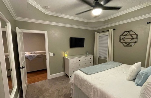 Greenville Casa | Quiet Duplex 5 min away from ECU Health.