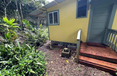 Hawi Apartamento | Quiet eco-friendly studio nestled in Bamboo grove minutes from Hawi town