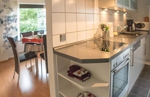 Losheim am See Apartamento | Borde tranquilo del bosque con un hermoso panorama