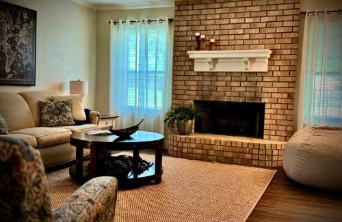 Waco Casa | Quiet Escape family with Private Pool