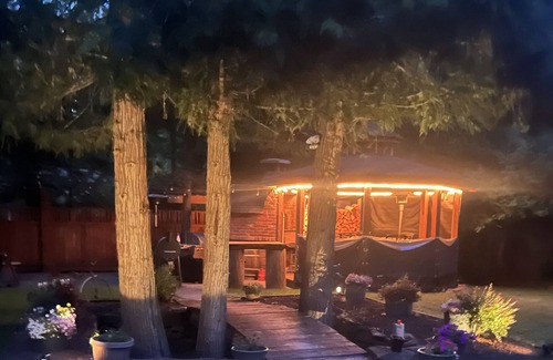 Shawnigan Lake Casa | Quiet Executive Noble Guest suite, close to private schools and lake
