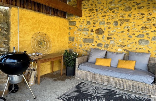 Limoges-Fourches Casa | Quiet family home with garden and pool