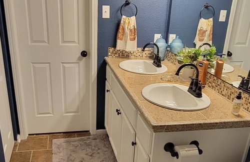 Fishers Casa | Quiet Family Home in popular Saxony area NEAR RUOFF MUSIC CENTER and HAMILTON TC