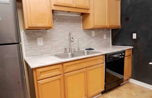 Valdosta Apartamento | Quiet Family Sized Duplex in a Quiet Subdivision 20 minutes from Wild Adventures