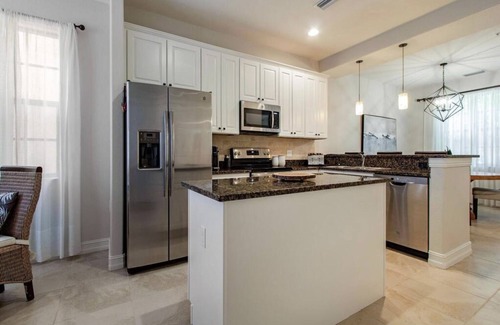 Naples Villa | Quiet family-sized house in stunning Ole at Lely Resort Naples
