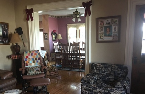 Holcomb Otro | Quiet Farm Country Retreat