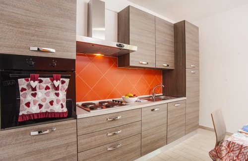 Sant'Anna Arresi Apartamento | Piso tranquilo "Appartamento 2" con vistas a la montaña, terraza, jardín y aire acondicionado