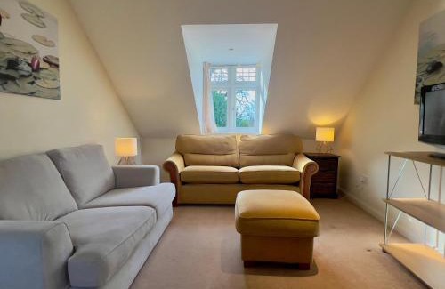 Darwin Apartamento | Quiet Flat near Biggin Hill Airport Parking 1 Bed