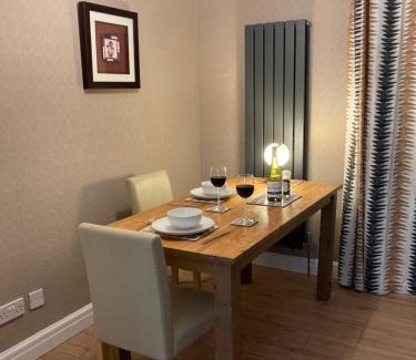 Thornton-Cleveleys Apartamento | Quiet flat with parking
