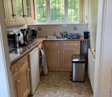 Thornton-Cleveleys Apartamento | Quiet flat with parking