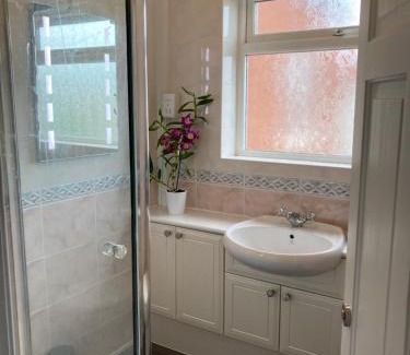 Thornton-Cleveleys Apartamento | Quiet flat with parking
