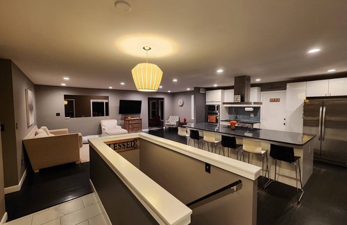 Germantown Casa | Quiet Forest View