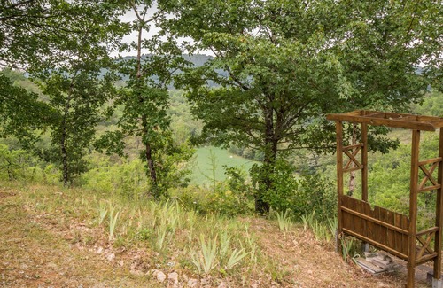 Blanquefort-sur-Briolance Casa | Cozy, quiet house with private pool and beautiful views