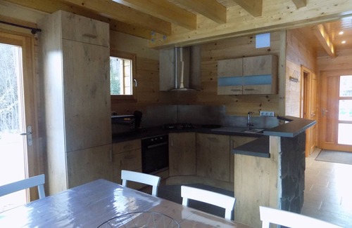Saint-Maurice-sur-Moselle Chalet De Esquí | Chalet tranquilo, estanque privado para pescar o nadar a 4 km de las tiendas