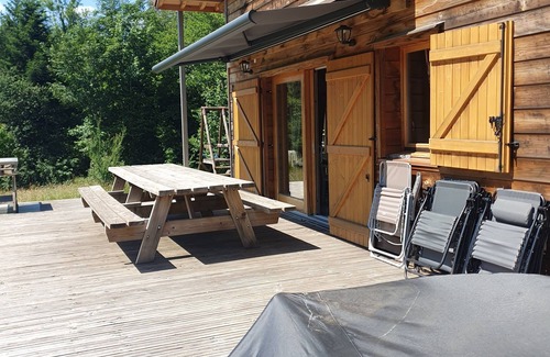 Saint-Maurice-sur-Moselle Chalet De Esquí | Chalet tranquilo, estanque privado para pescar o nadar a 4 km de las tiendas