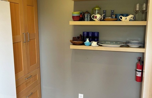 San Rafael Cabaña | Quiet garden cottage with view deck in San Rafael