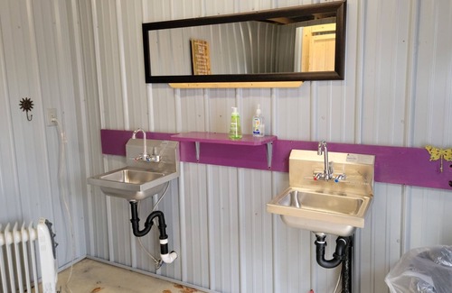 Wilder Cabina | Quiet Get-a-Way Cabin at The Retriever Retreat