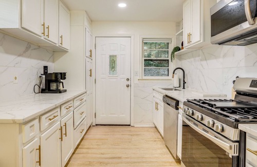 North Decatur Casa | Quiet Getaway ~ 8 Mi to Downtown Atlanta!