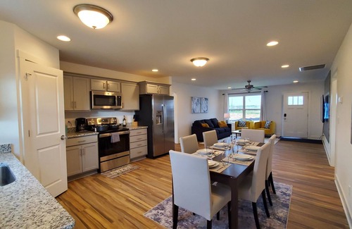 Jeffersonville Casa | 💥 Quiet Getaway - Minutes to Expo Center 💥