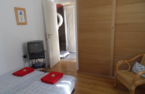 La Riche Casa | HABITACIÓN PLANTA BAJA EN UNA CASA TRANQUILA