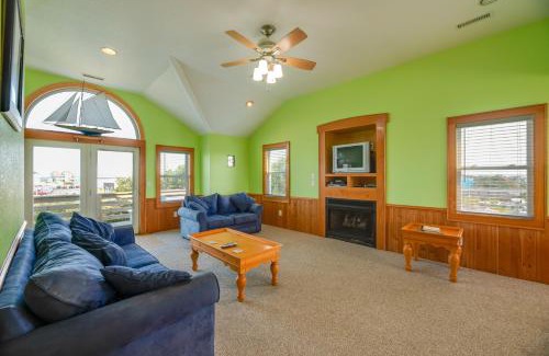 Hatteras Apartamento | Quiet Hatteras Duplex with Decks about 1 Mile to Beach
