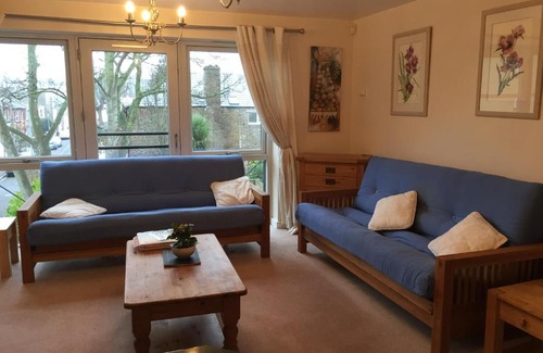 Ramsgate Apartamento | Quiet Hideaway central Ramsgate with parking.