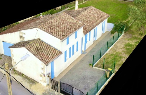 Cadillac-en-Fronsadais Casa | Quiet house near Bordeaux, Saint Emilion, Blaye;;