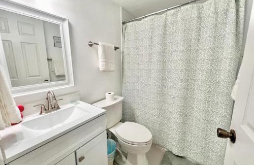 Fairvilla Casa | Quiet home in Metrowest