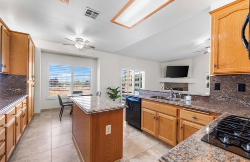 Palmdale Casa | Quiet home in West Palmdale Hills W/Pool