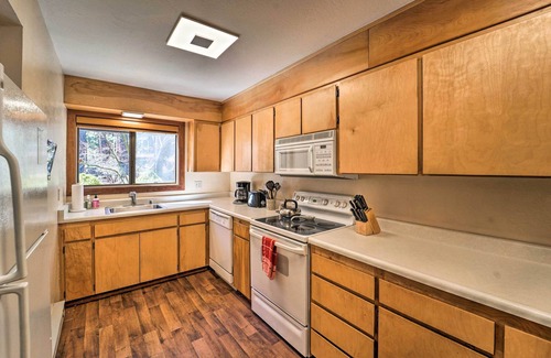 Graeagle Casa | NUEVO-Quiet Home w / Graeagle Meadows Golf Course View