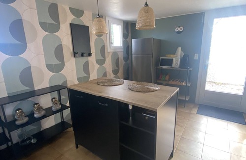 Saint-Andre Casa | Quiet house 5 minutes sea-mountains 2 minutes walk supermarket 2 VTT disp