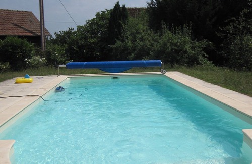Beyssac Casa | Casa tranquila, rutas de senderismo, piscina, relajación