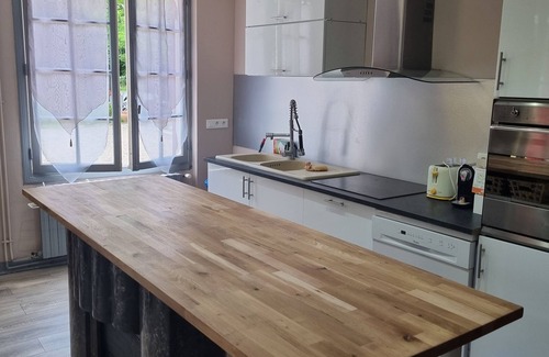 Prigonrieux Casa | Quiet house in a park. ideal family.