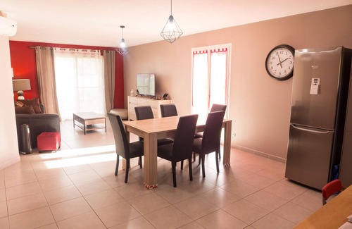 Coustouge Casa | Quiet house in Corbières covered pool air conditioning