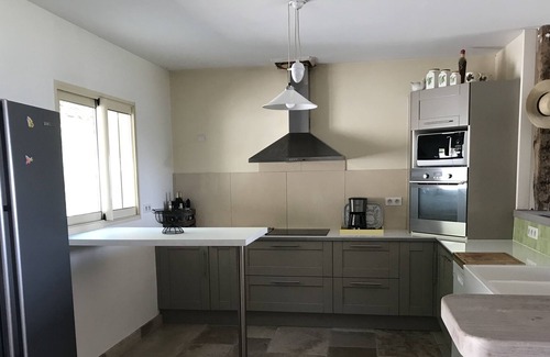 Altillac Casa | Casa tranquila con vistas