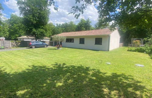 Le Pian-Medoc Casa | Quiet house with pool at the entrance to the Médoc, between the ocean and Bordeaux