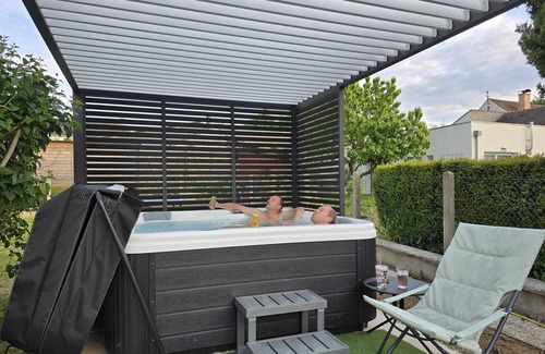 Saint-Thibault-des-Vignes Casa | Quiet house with Jacuzzi near Disney ideal for family or business stay
