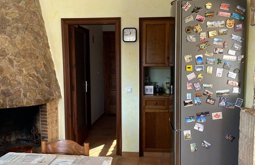 Calonge Casa | Casa tranquila con amplio jardín cerca de la playa ideal para familias.